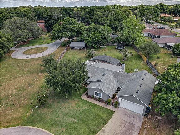 3rd image of 91 Hillside Dr