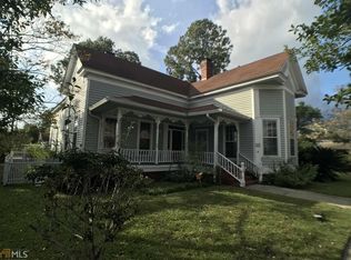 205 N Rountree St, Metter, GA 30439