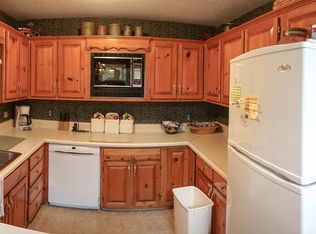 129 Ritchie Rd, Scaly Mountain, NC 28775