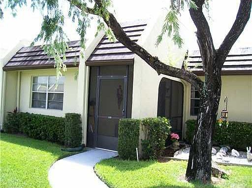 screened in entrance way