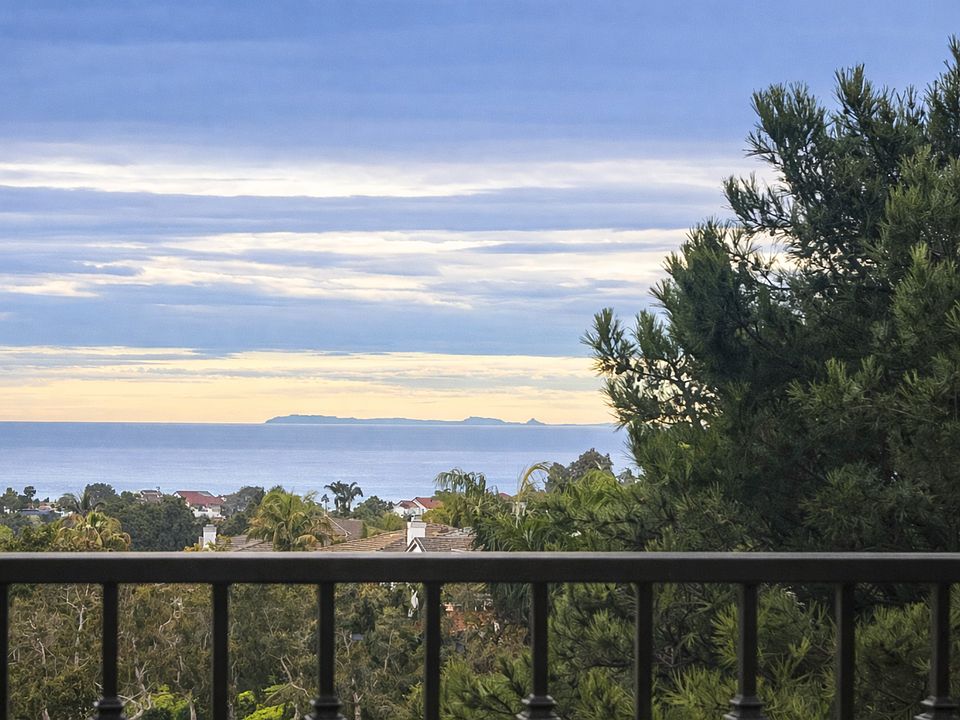 Master balcony with view of catalina island