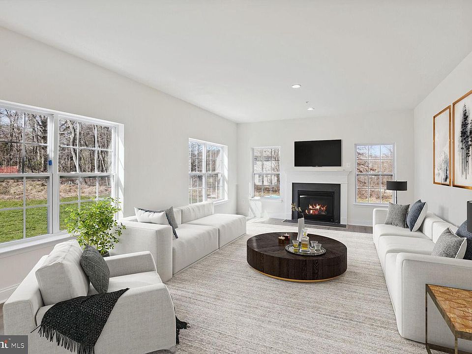 1st image of 10640 Gross Ln
