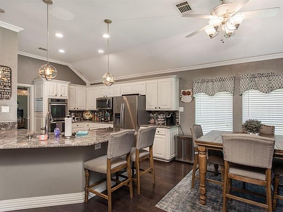 3rd image of 2409 Black Spruce Ct
