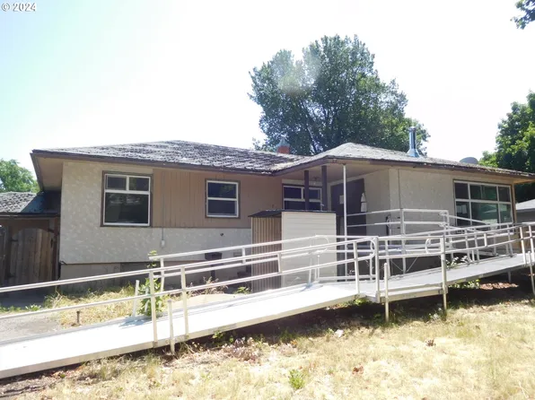 1805 2nd St, La Grande, OR 97850