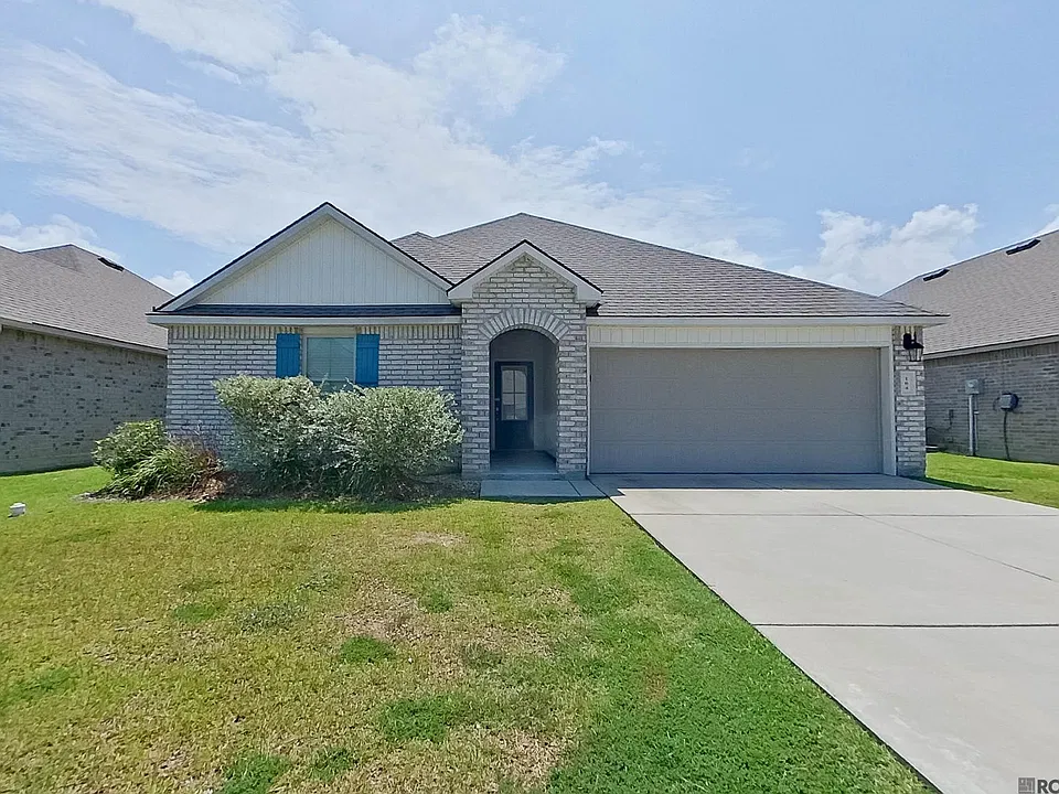104 Orthello Ct