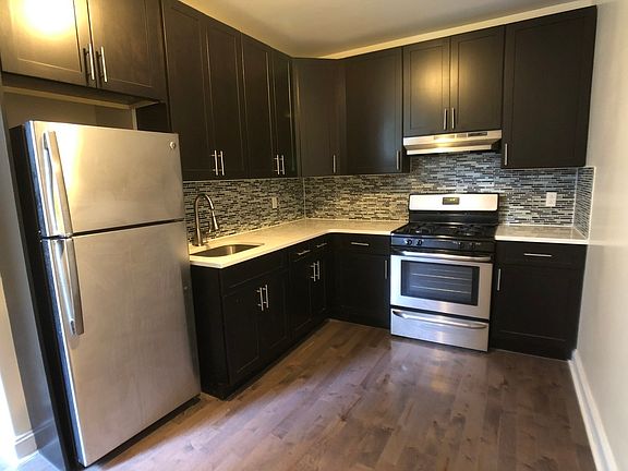 4th image of 751 Saint Marks Ave #6B