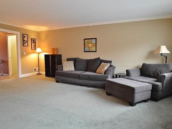 4th image of 38 Park St #St10-b