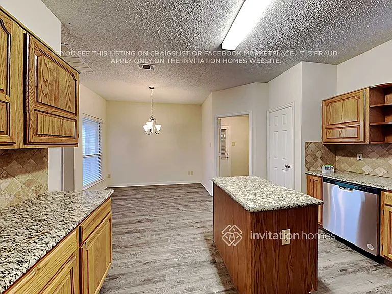 3302 Hunter Cove Dr — Photo 7