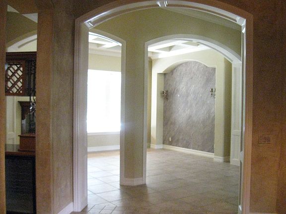 2nd image of 105 Ashford Dr
