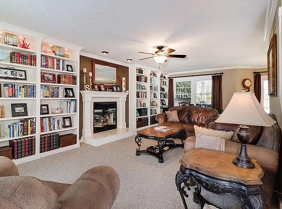 5th image of 2803 Clearwater Ave
