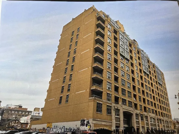 438 Richmond St W #706, Toronto, ON M5V 3S6