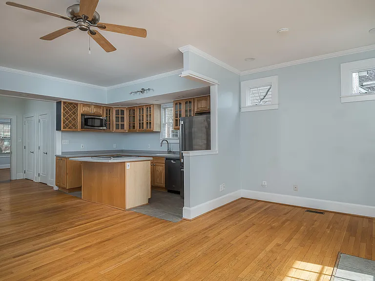 1378 Fontaine Rd — Photo 11