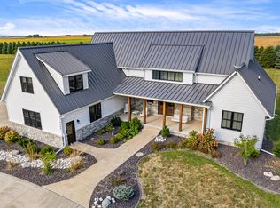 1335 County Road 2250 E, Saint Joseph, IL 61873