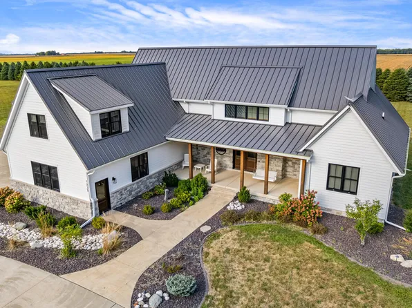 1335 County Road 2250 E, Saint Joseph, IL 61873