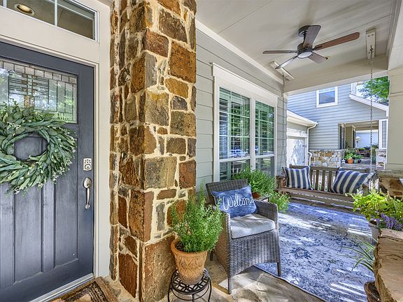 2nd image of 523 Mefford Ln