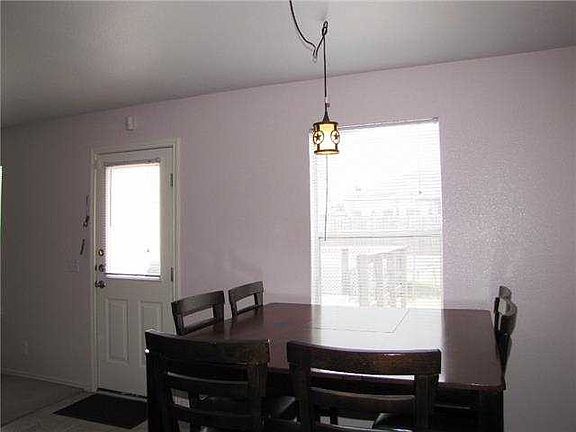 3rd image of 324 Lakemont Dr