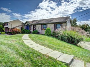 30 Ross Hollow Rd, Pittsburgh, PA 15239