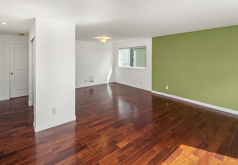 705 E Republican St #504 — Photo 10