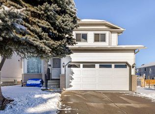 70 S Pasadena Gdns NE, Calgary, AB T1Y 6M8