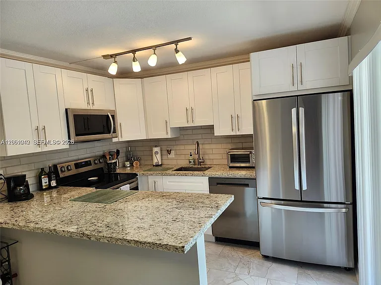 1460 Augusta Cir #134 — Photo 3