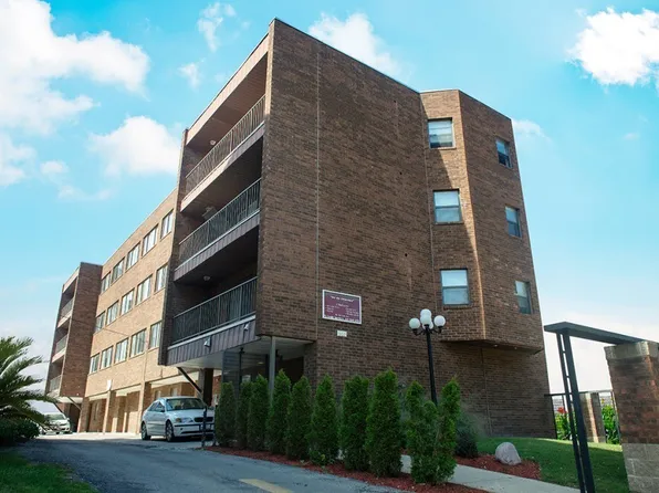 805 S Fourth Street