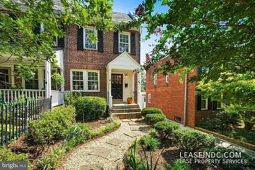1941 39th St NW Photo 1