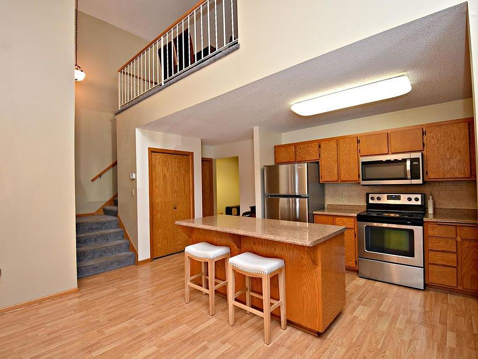 1st image of 1152 Aston Cir