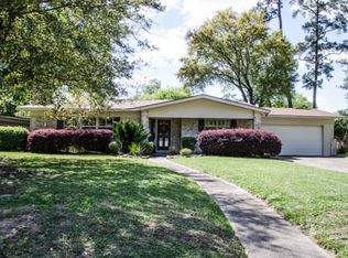 1075 19th St, Beaumont, TX 77706