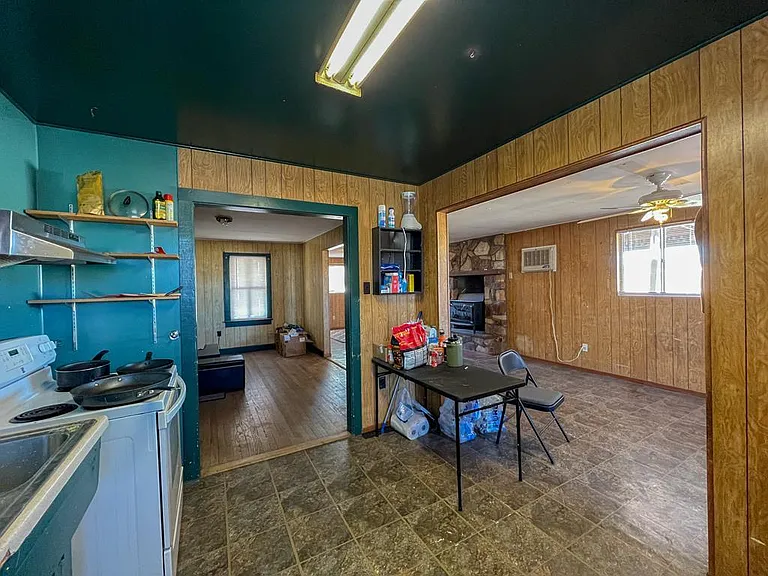 2500 W Highway 90 — Photo 2