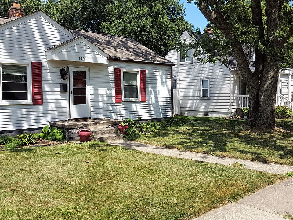 1st image of 1703 Dallas Ave