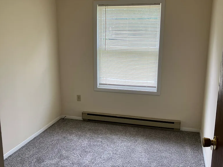 208 Rick St — Photo 11