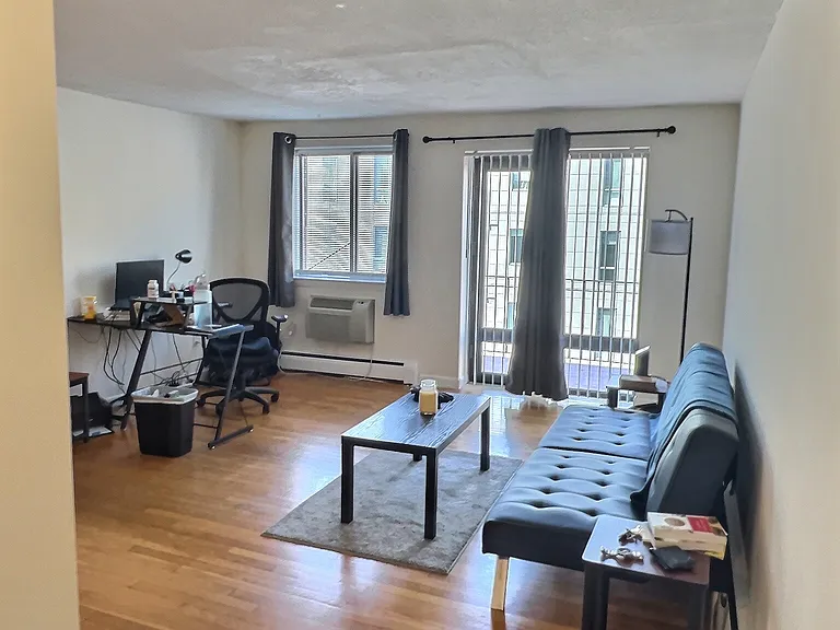 1039 Commonwealth Ave #36 — Photo 1