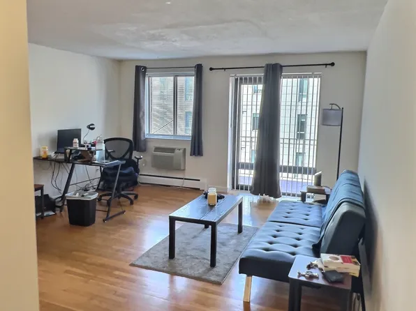 1039 Commonwealth Ave, Boston, MA