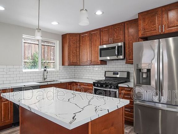 2nd image of 4275 College Ave Unit 4277