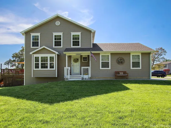 24849 W Park Ave, Lake Villa, IL 60046