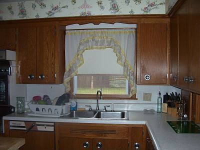 2nd image of 1012 W 61st St