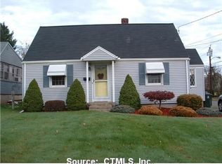 156 Elmfield St, West Hartford, CT 06110