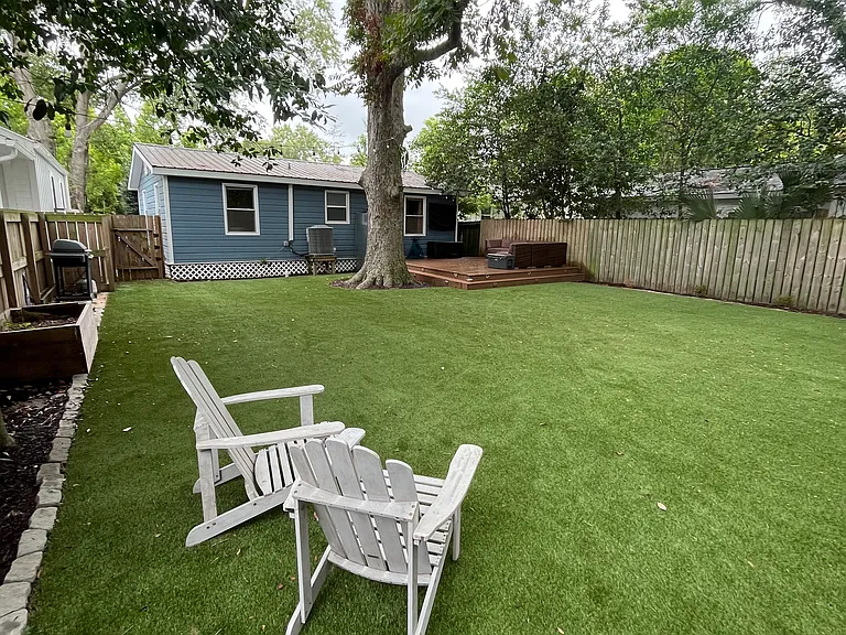 2209 Heriot St — Photo 20