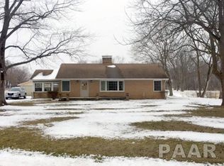 22132 E County Highway 8, Lewistown, IL 61542