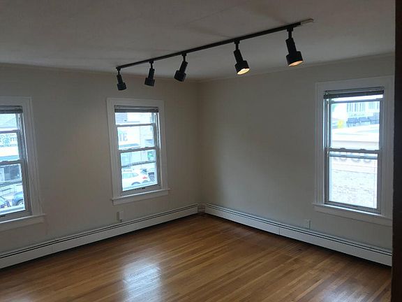 4th image of 90 Main St Floor 2