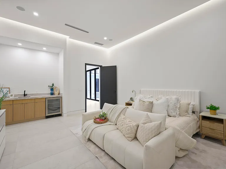6676 NW 66th Way — Photo 36