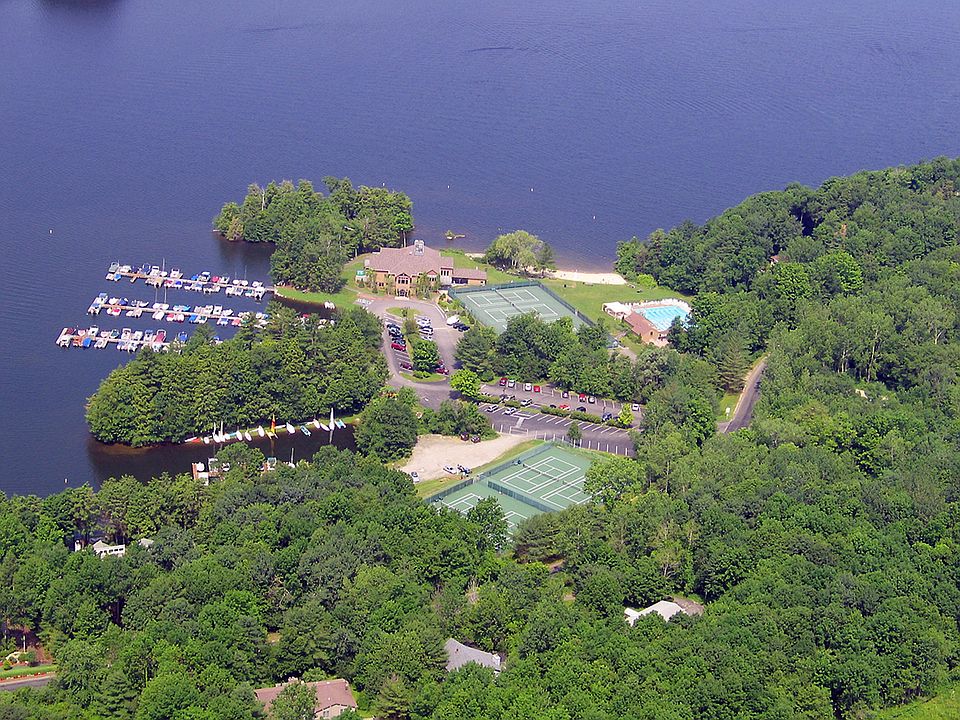 458 East Hyerdale Drive