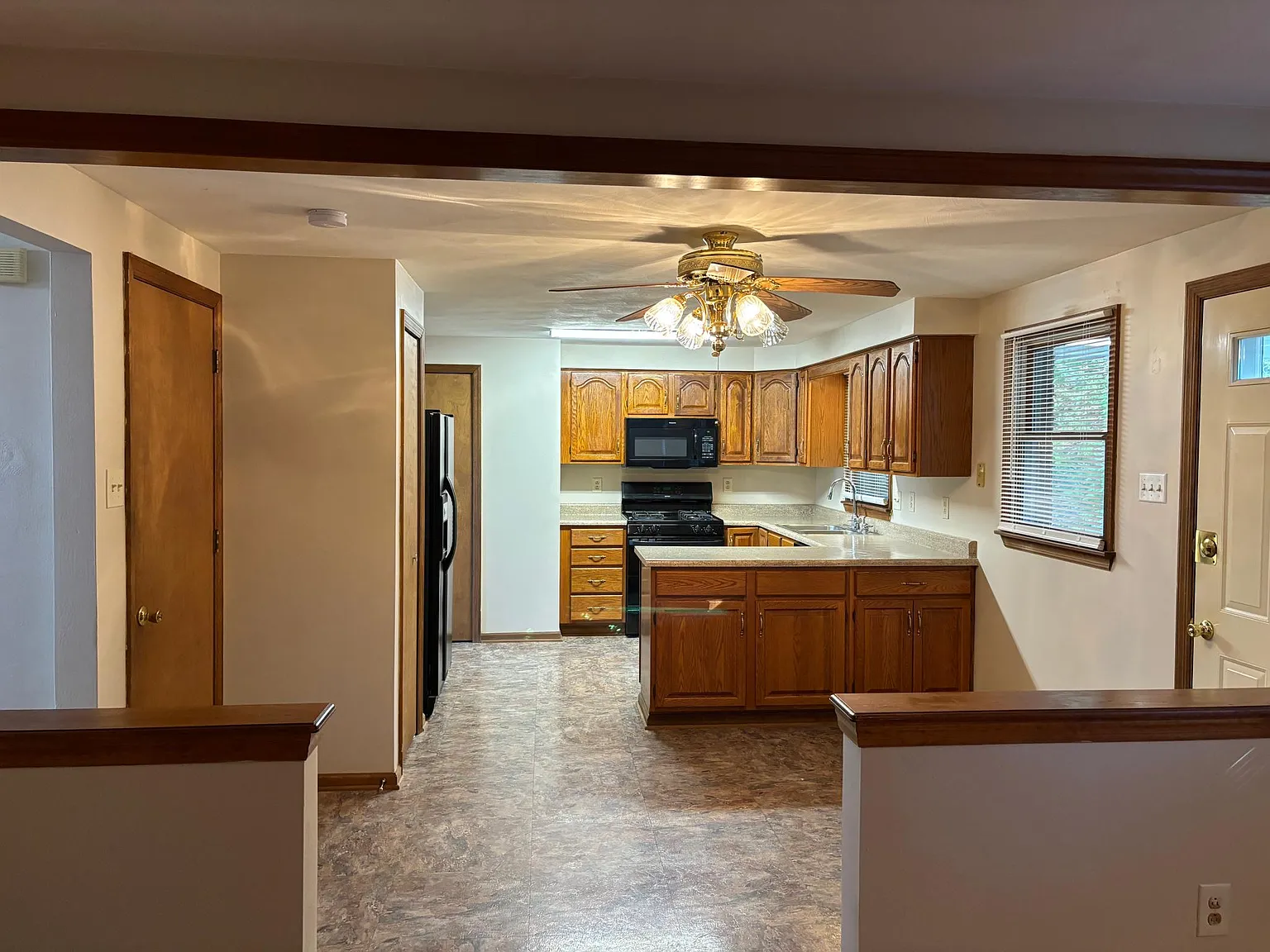 309 Dogwood Dr — Photo 4