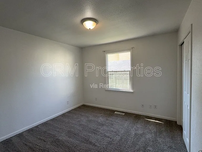 1411 N Courtland Ave — Photo 12