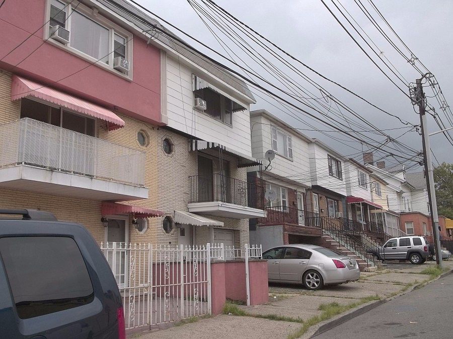2nd image of 123 Garfield Ave