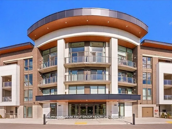 385 Arctic Red Dr #409, Oshawa, ON L1L 0W9