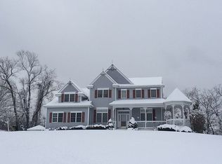 52 Wyndham Ln, Carmel, NY 10512