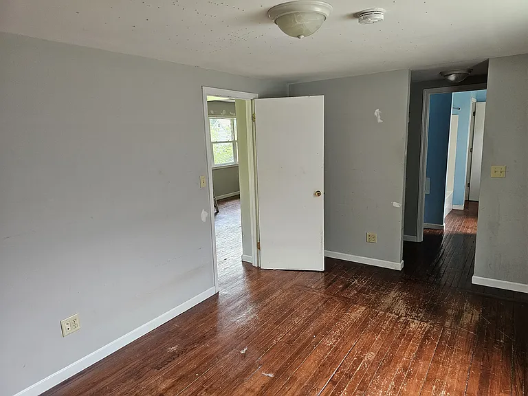 1227 Jackson St — Photo 10
