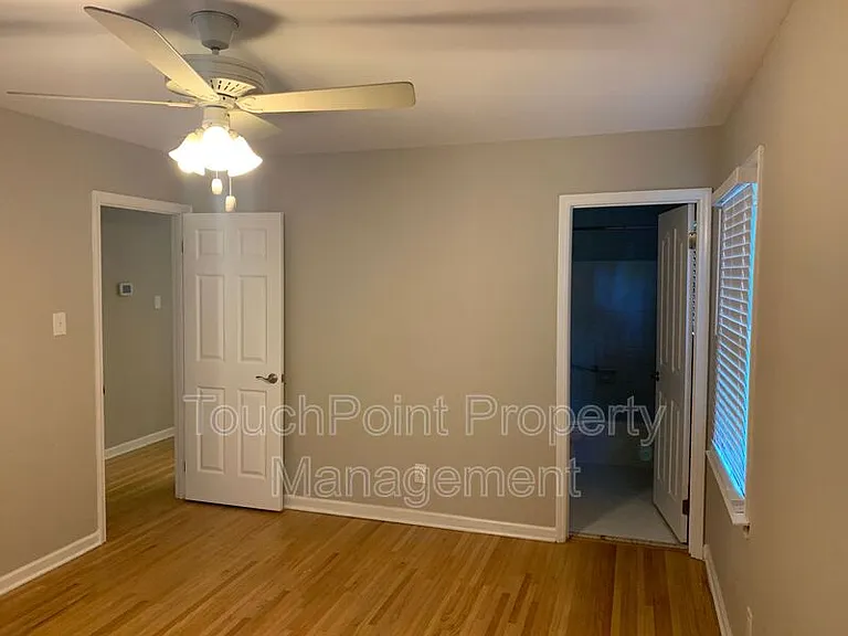 1130 Cheddington Dr — Photo 13