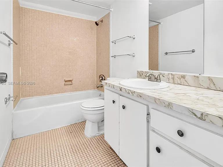 7201 Miami Lakes Dr #B14 — Photo 24